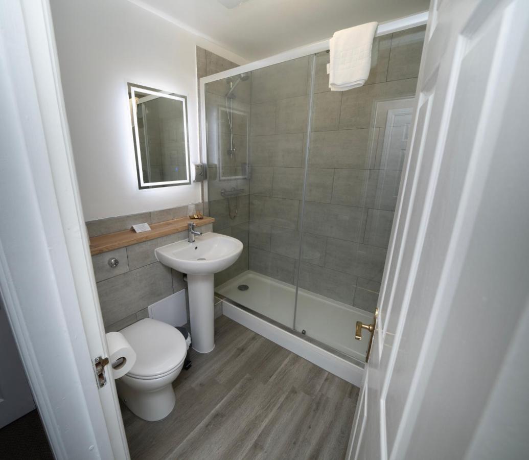 Twin Room,1394032334:JPEG