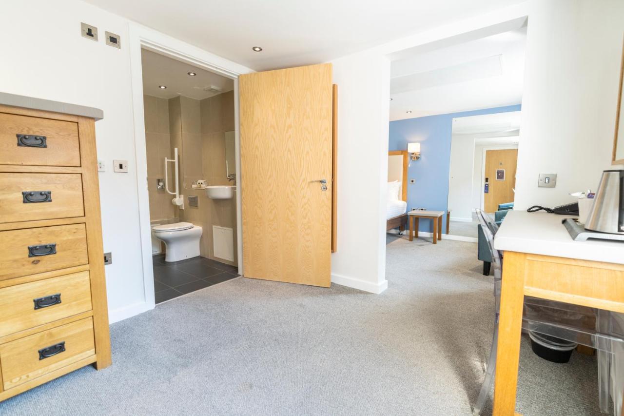 Deluxe King Room,1394388905:JPEG