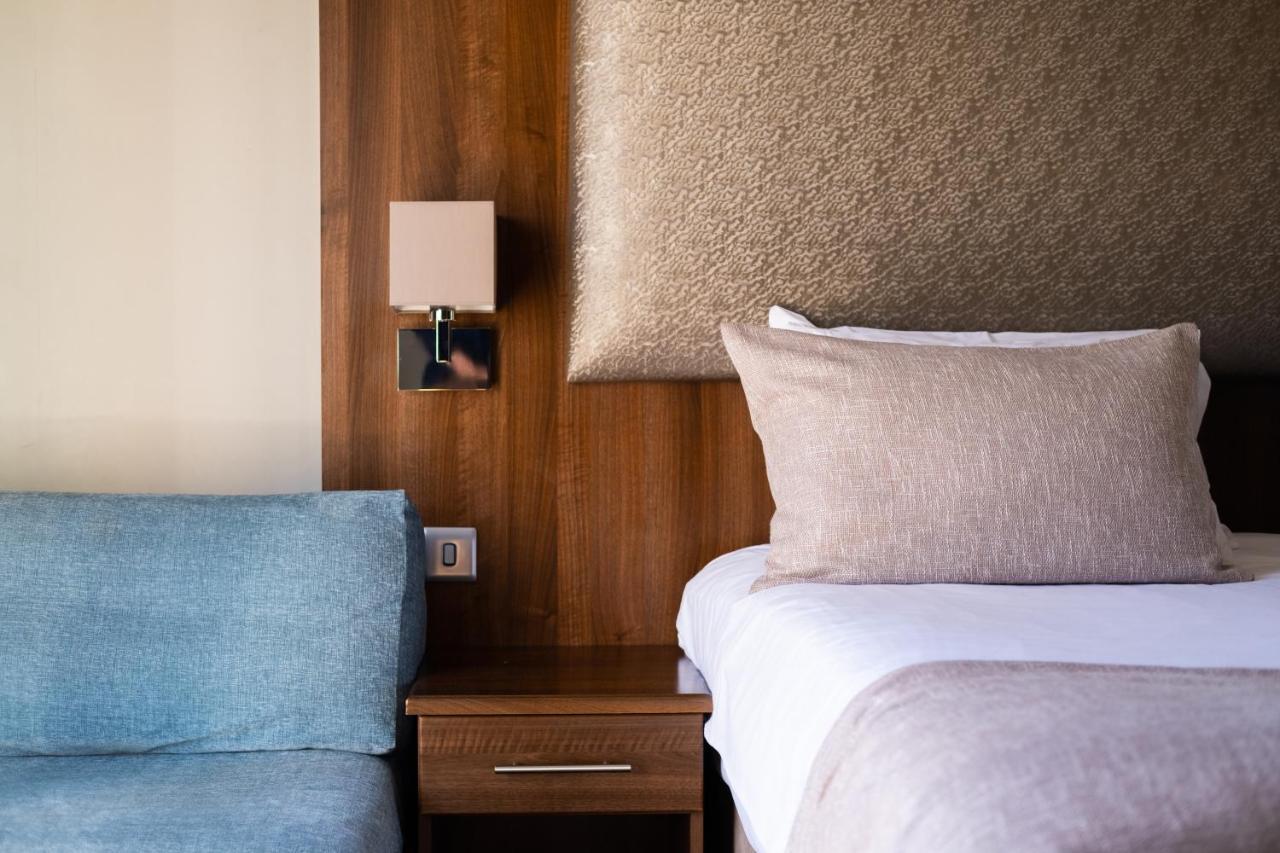 Double Room,1394988983:JPEG