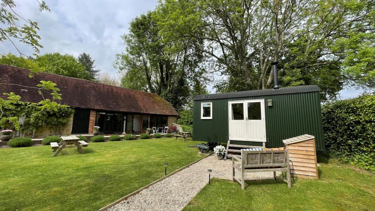 Shepherds Hut,1398627239:JPEG