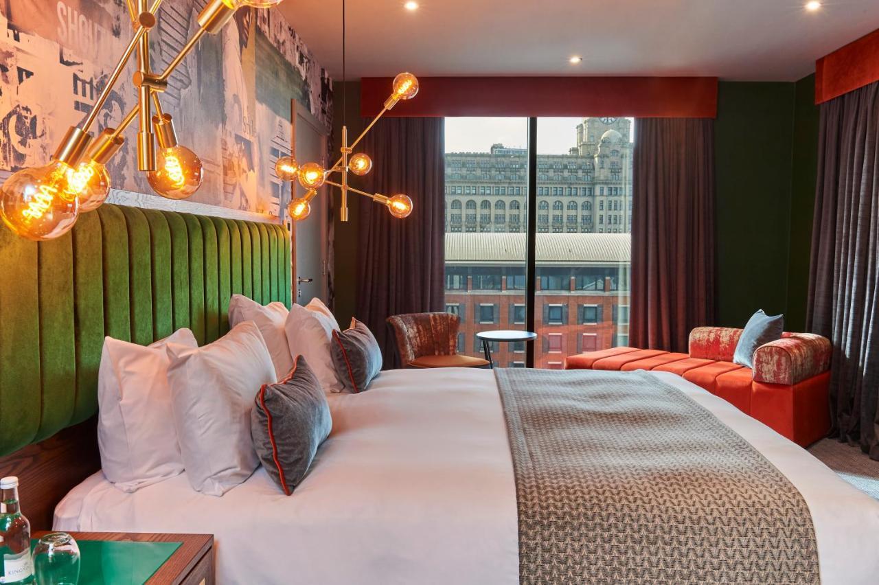 Signature Suite,1403787461:JPEG