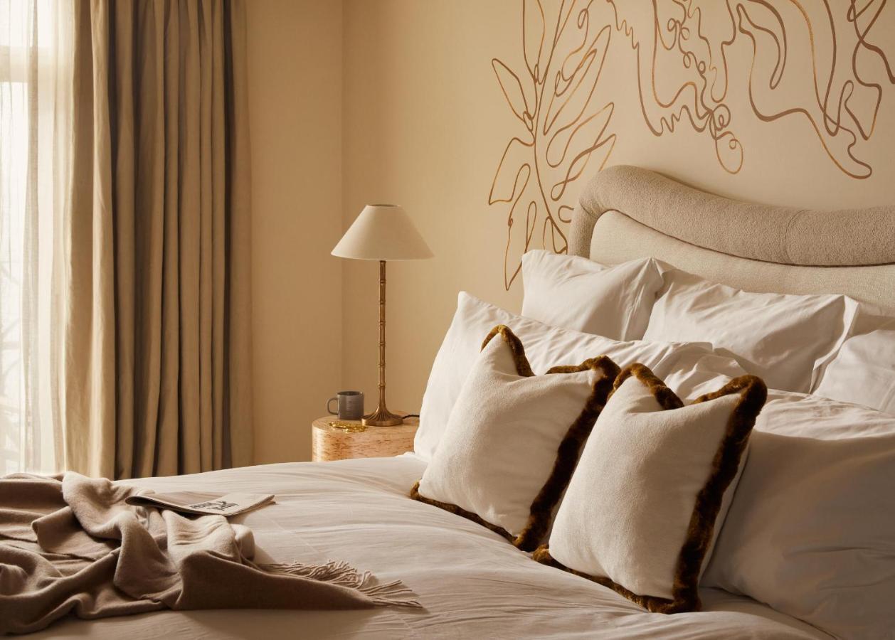 Standard Double Room,1405283750:JPEG