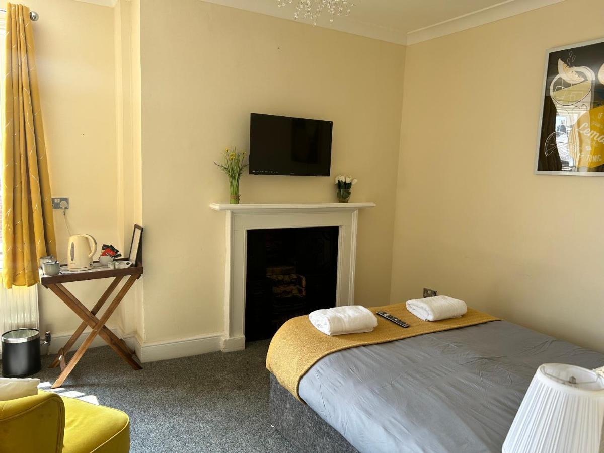 Standard Double Room,1406713808:JPEG