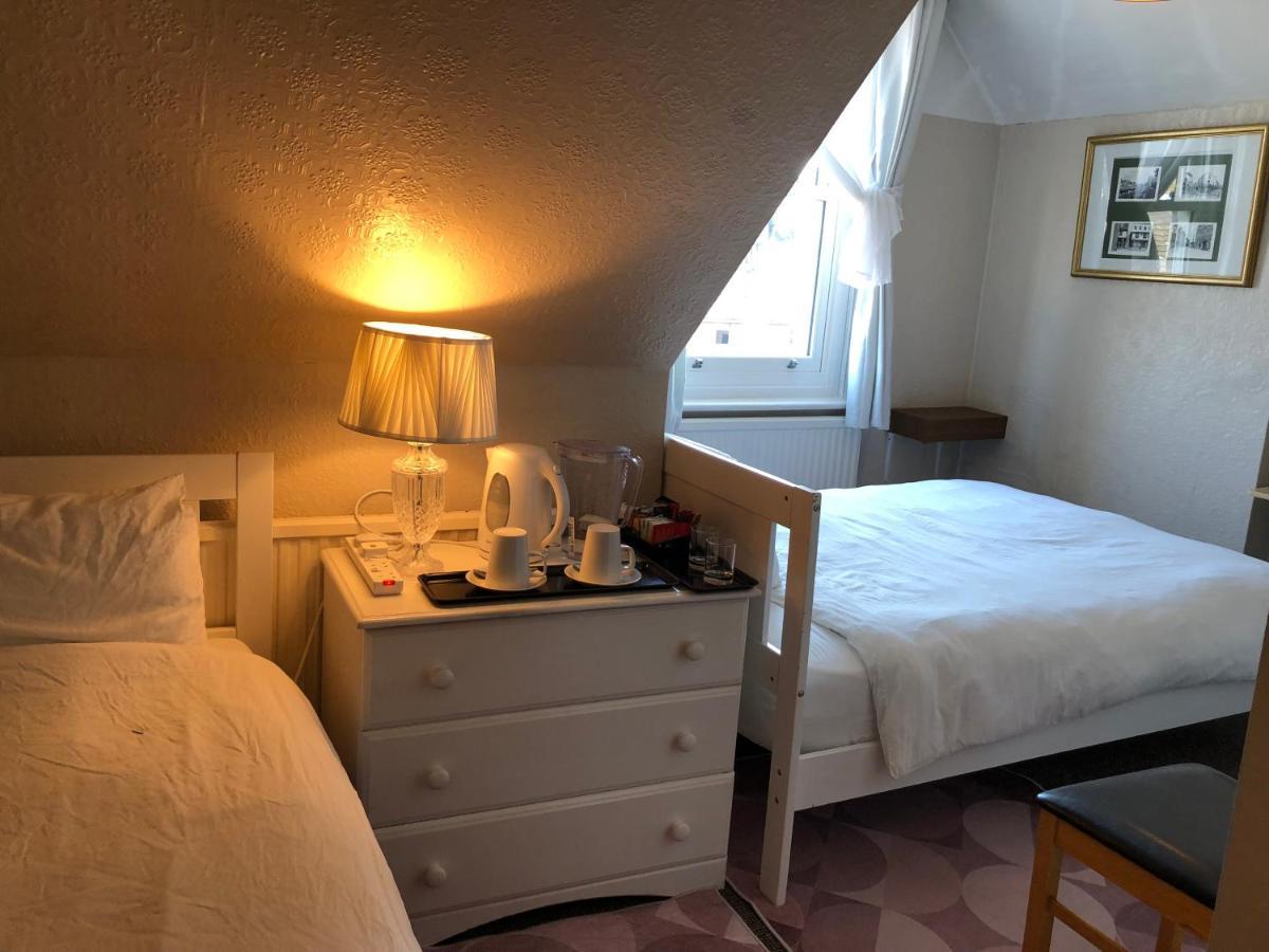 Twin Room,1411029323:JPEG