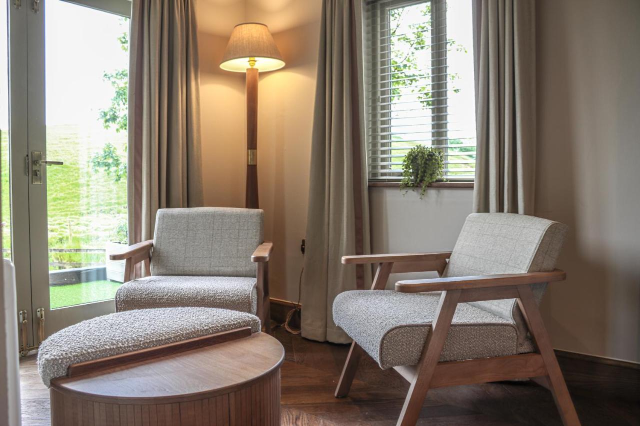 Suite with Mountain View