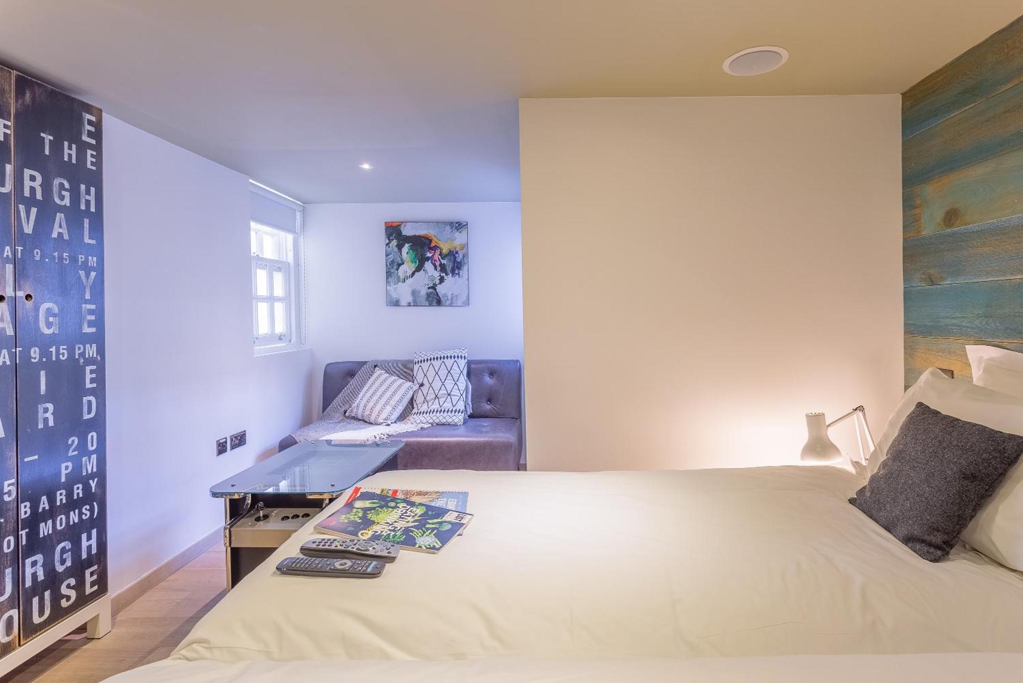 Large Executive Double or Twin Room,1438561345:JPEG