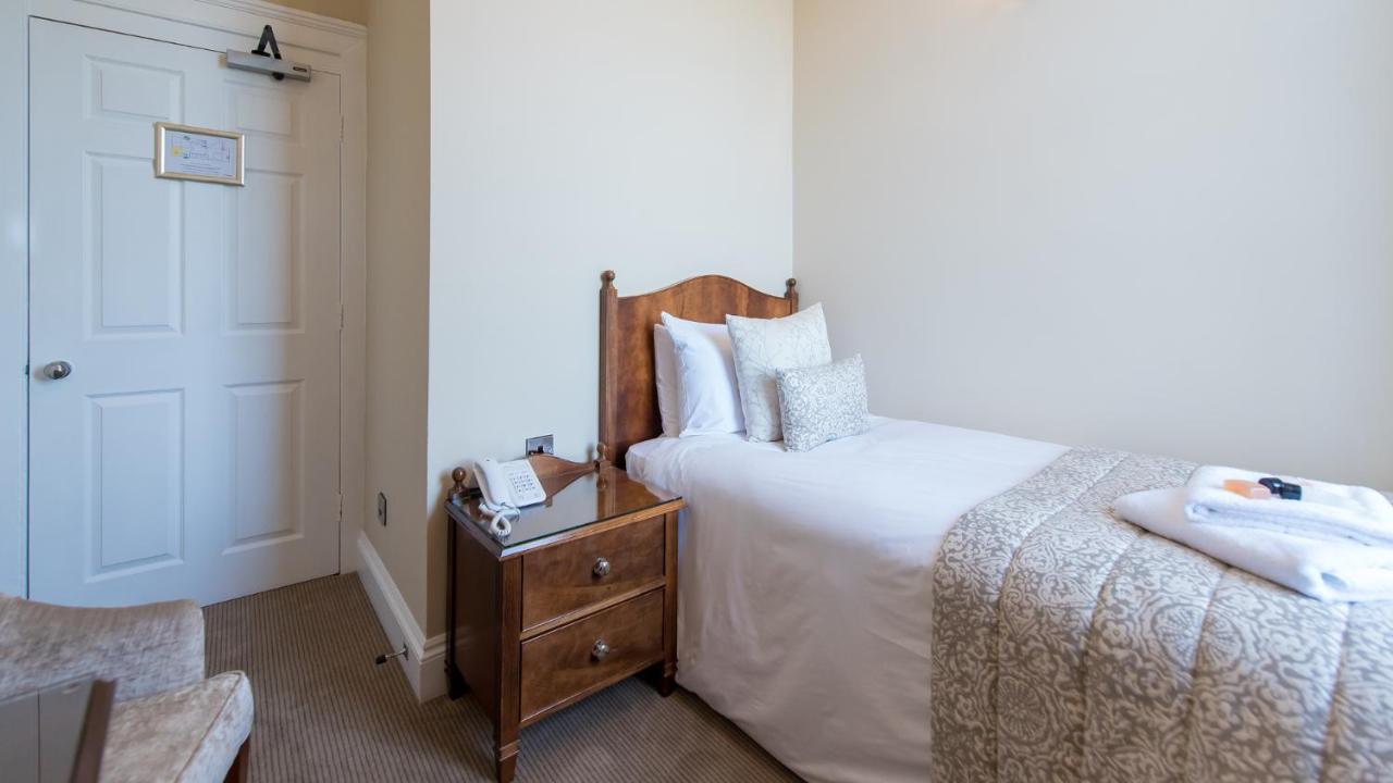 Standard Single Room,1322581054:JPEG
