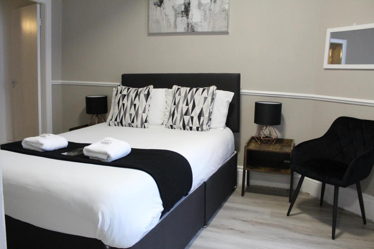 Large Family Room,1499074402:JPEG