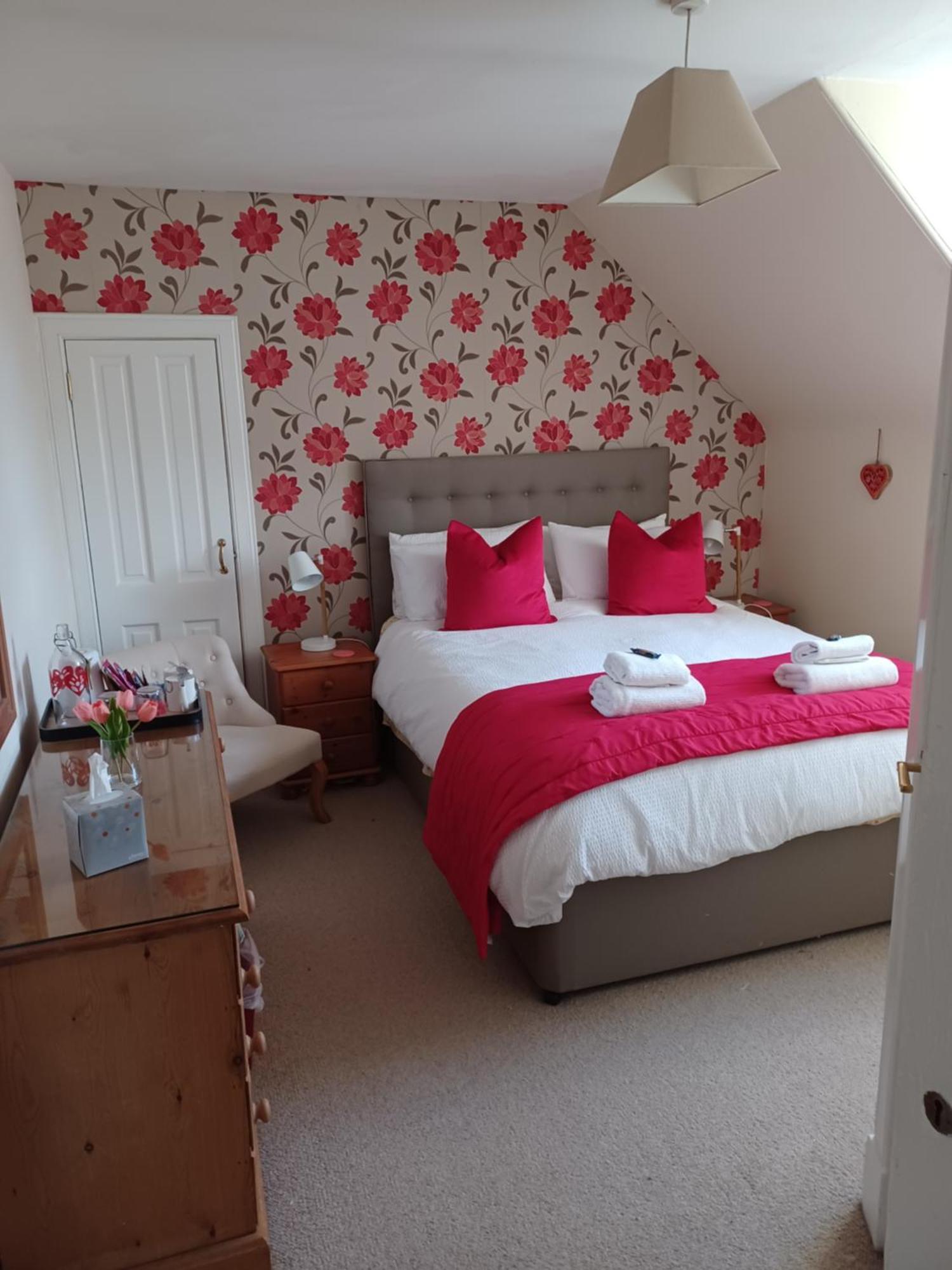 Small Double Room,68932760:JPEG