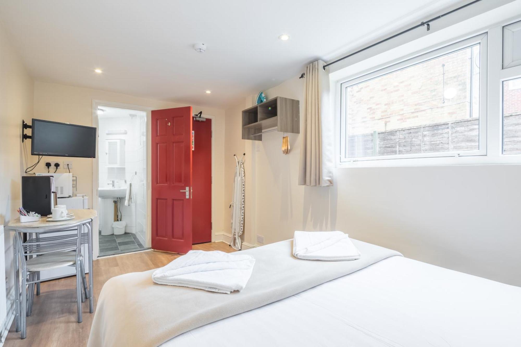 Budget Double Room,1500489124:JPEG