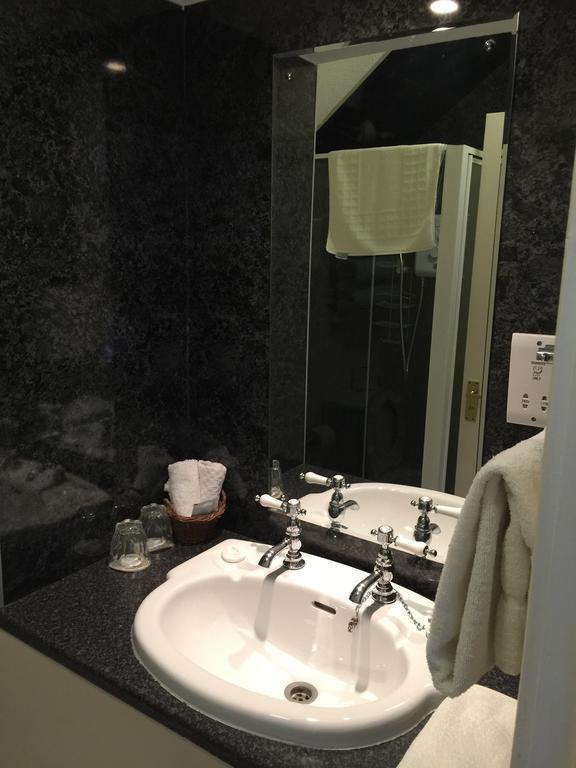 Twin Room with Bathroom,403048689:JPEG