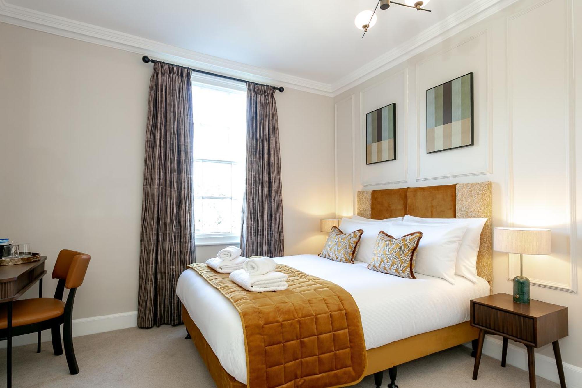 Double Suite,1516330030:JPEG