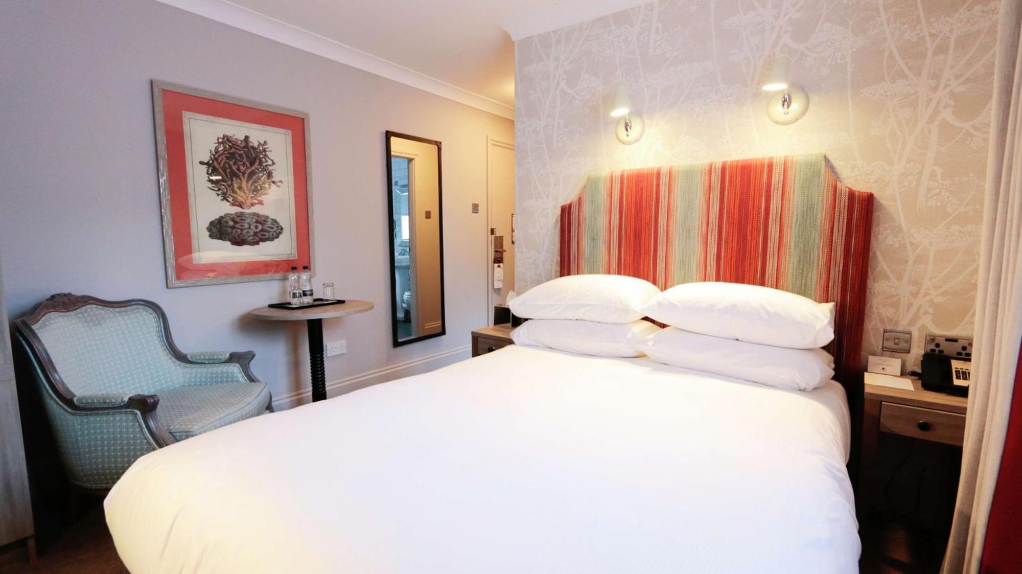 Double Room,1746820967:JPEG