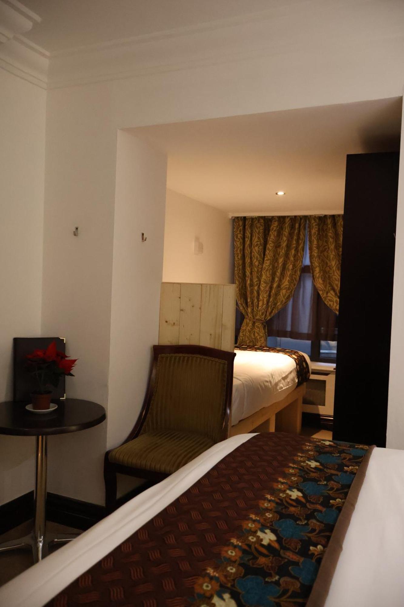 Deluxe Double Room,1516340089:JPEG