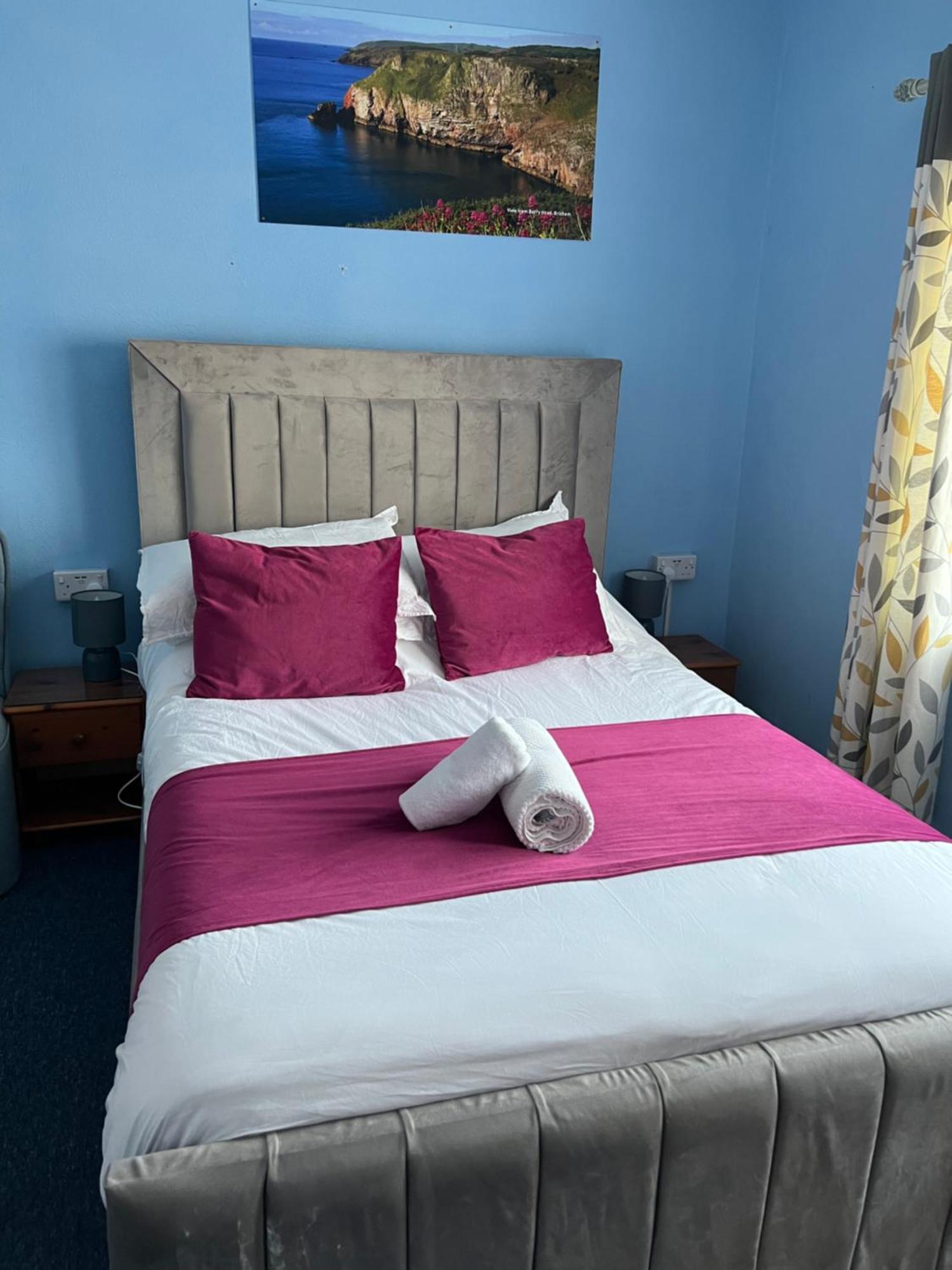 Double Room,1516346638:JPEG