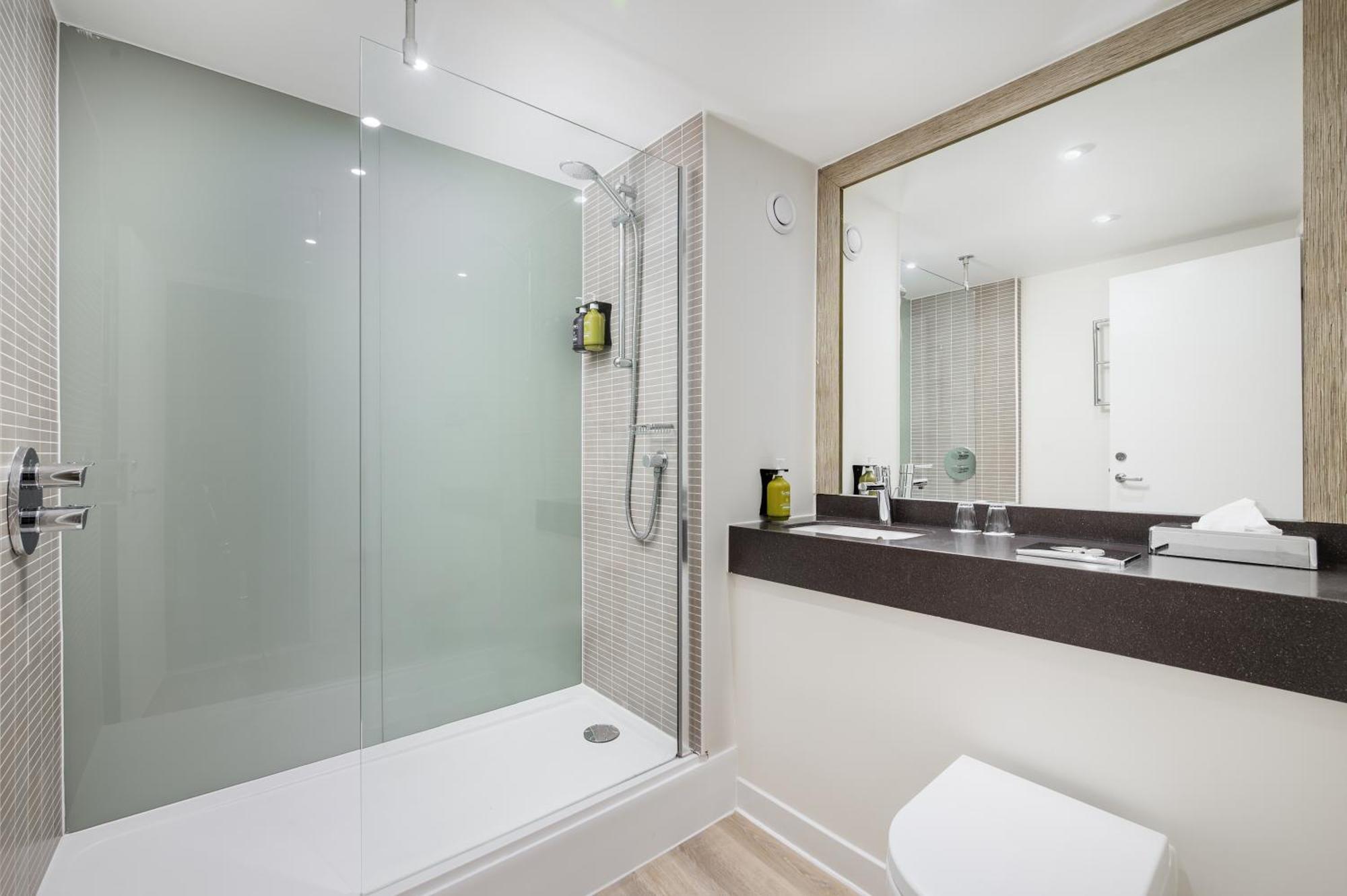 Standard Room,1516347313:JPEG