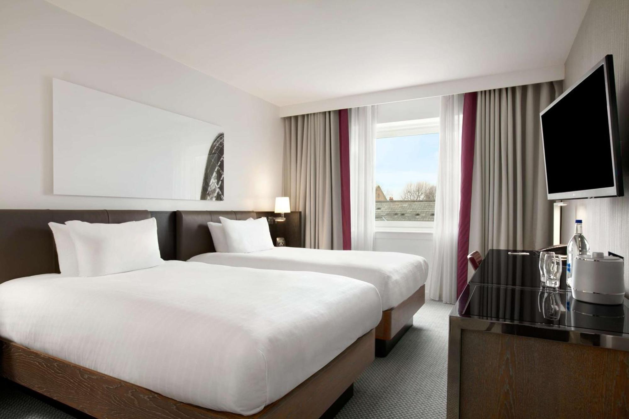 Twin Room,1516358815:JPEG