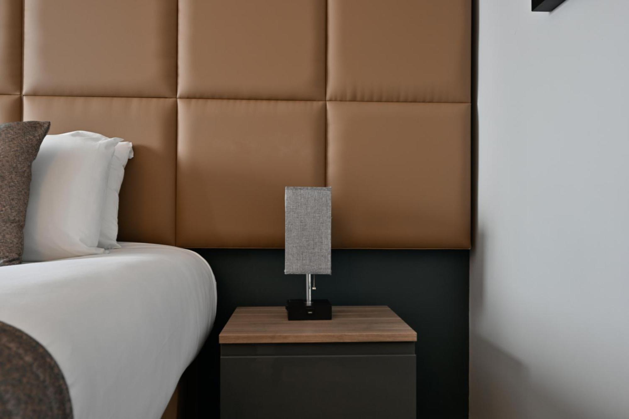 Single Room,1516461052:JPEG