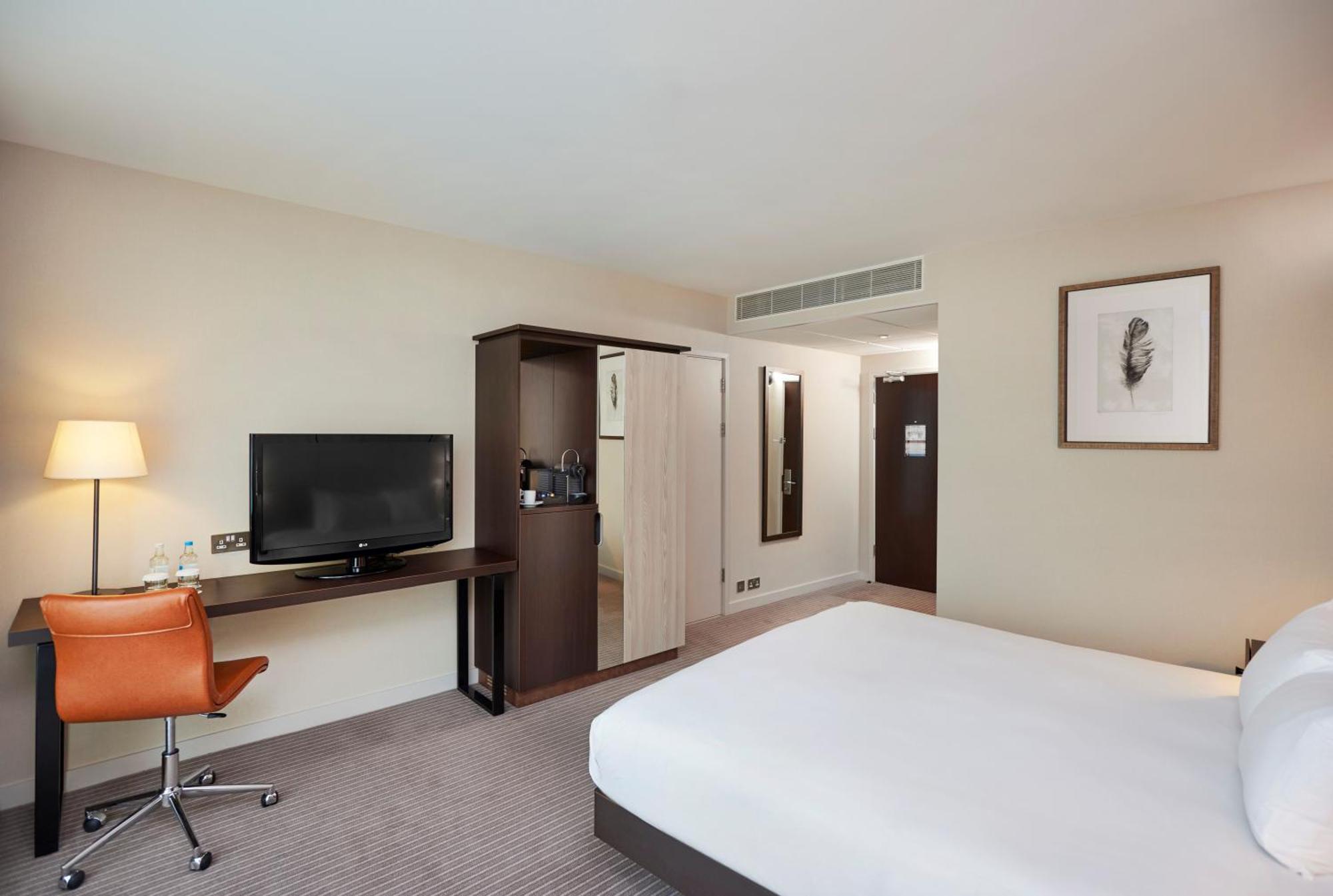 Queen Room,1657134194:JPEG