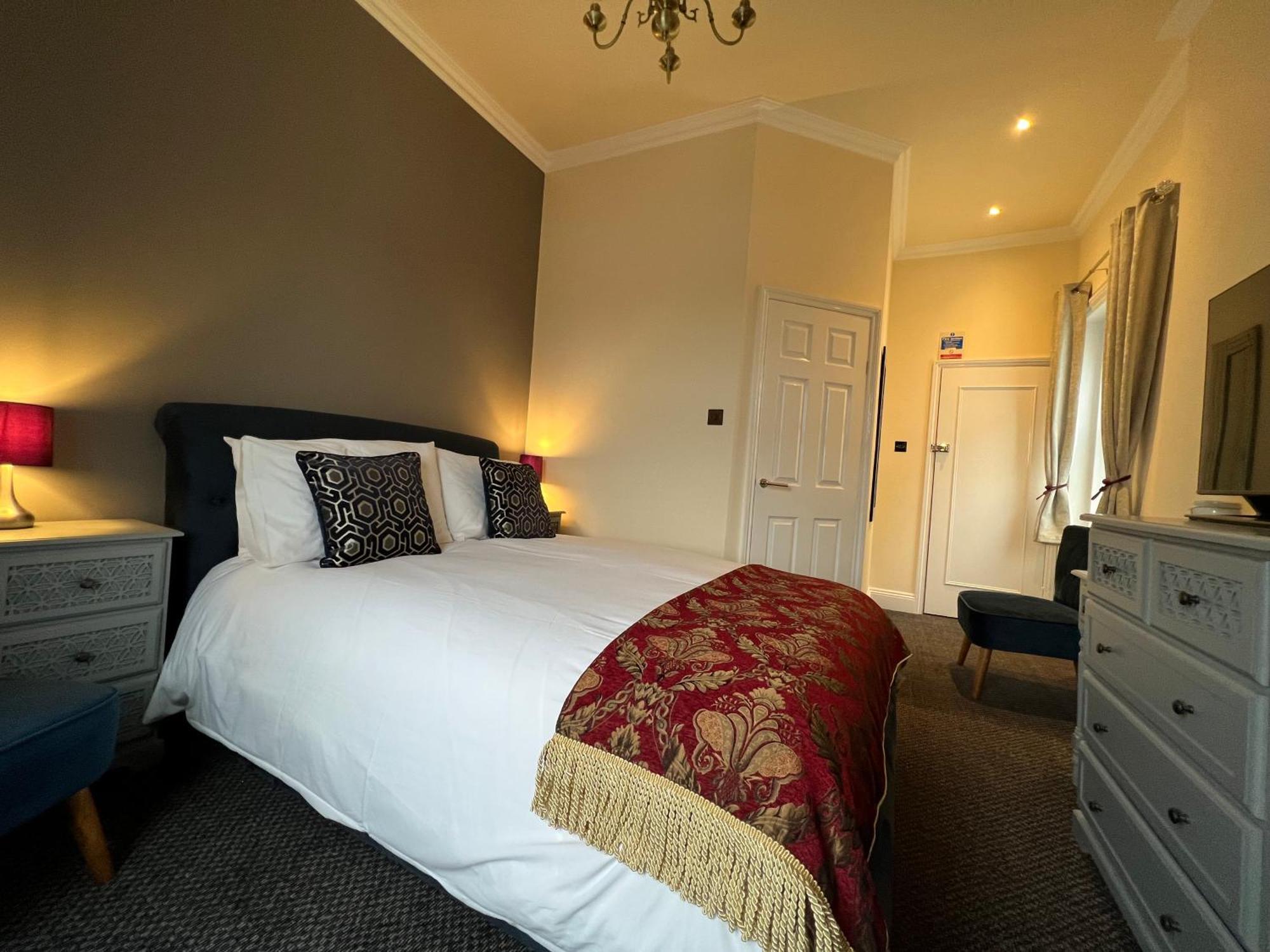 Superior Double Room,1516377040:JPEG