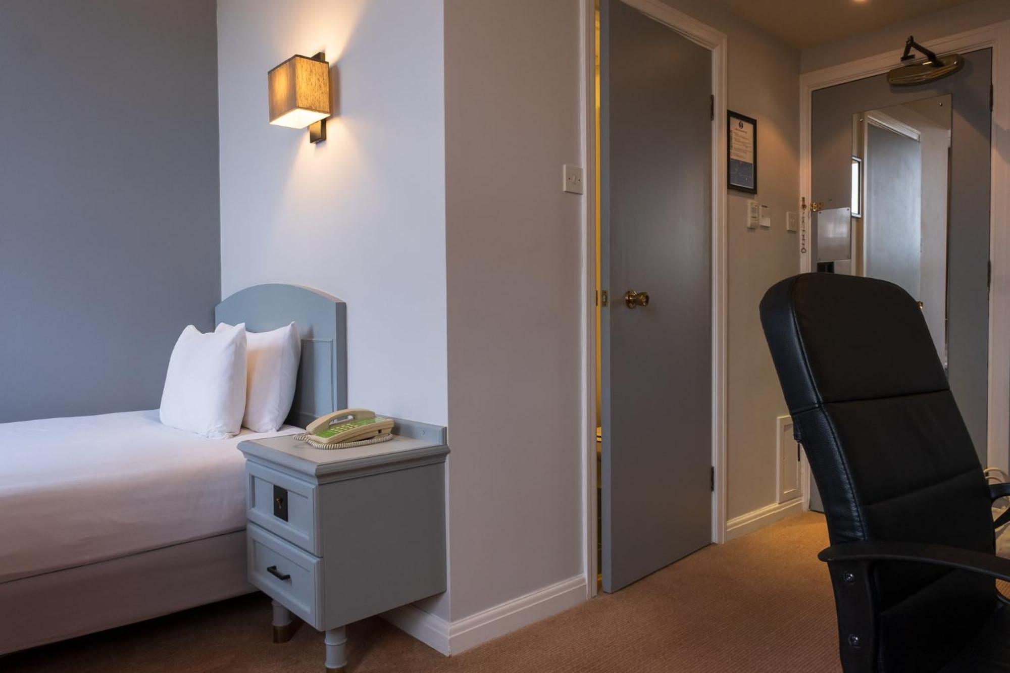 Standard Single Room,1597543190:JPEG