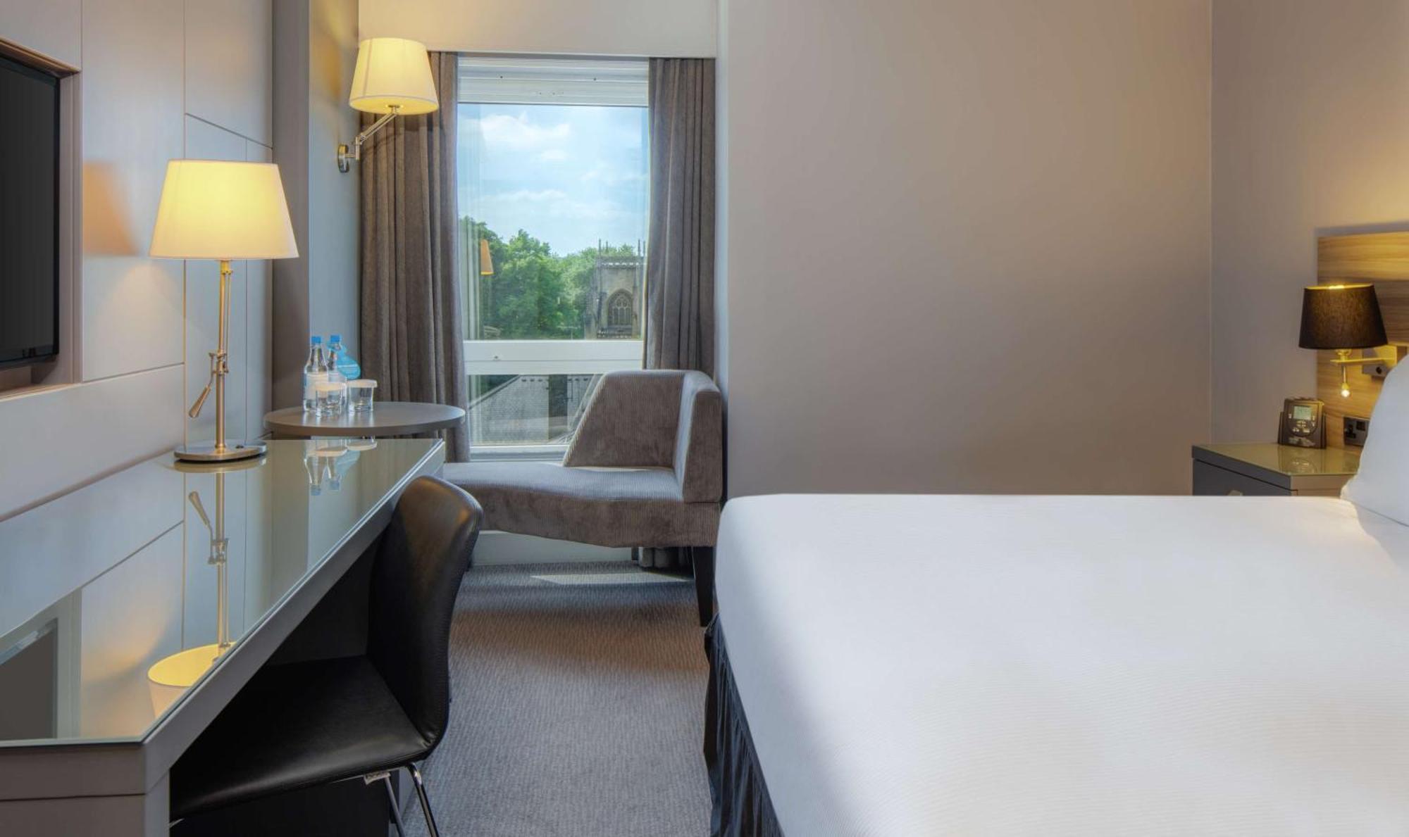 King Guest Room,1563265738:JPEG