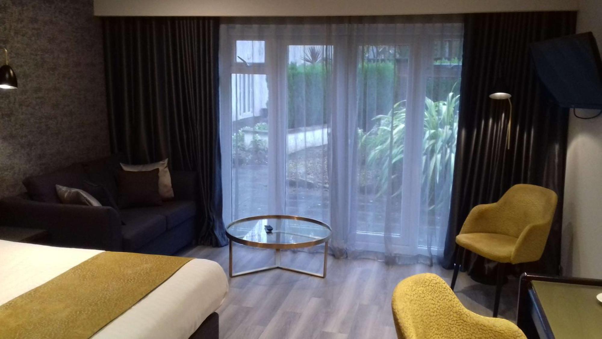 Superior Double Room,1038700807:JPEG