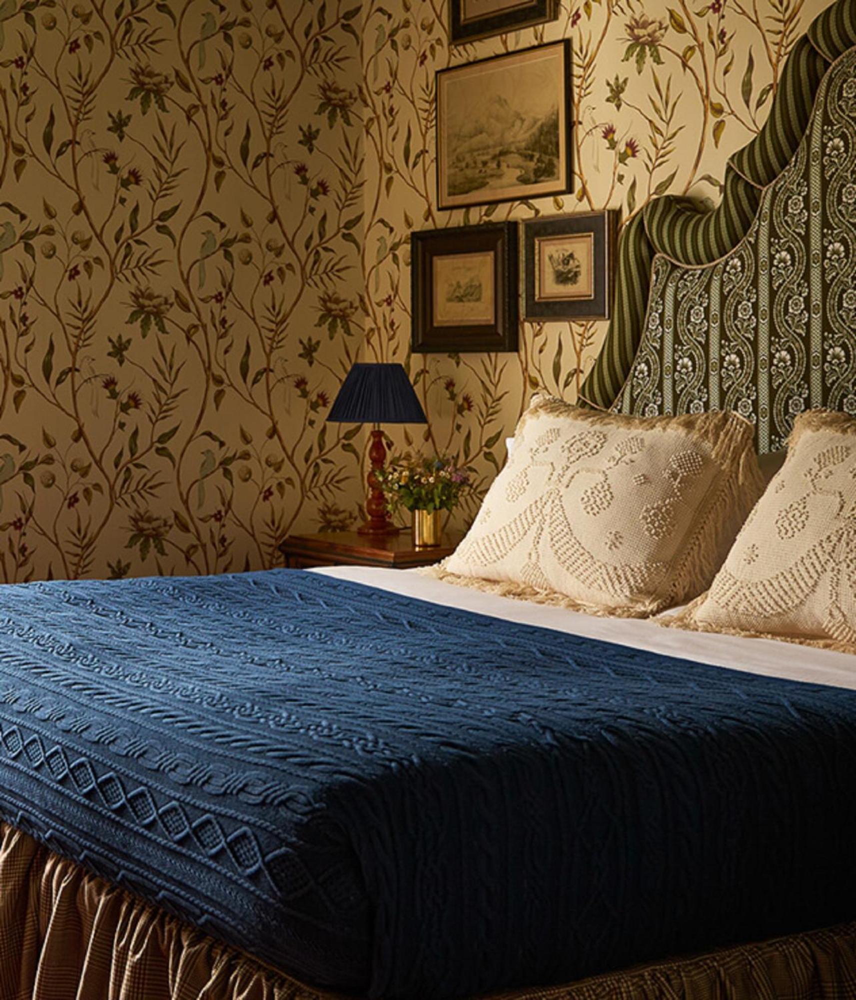 King Room,1523393812:JPEG