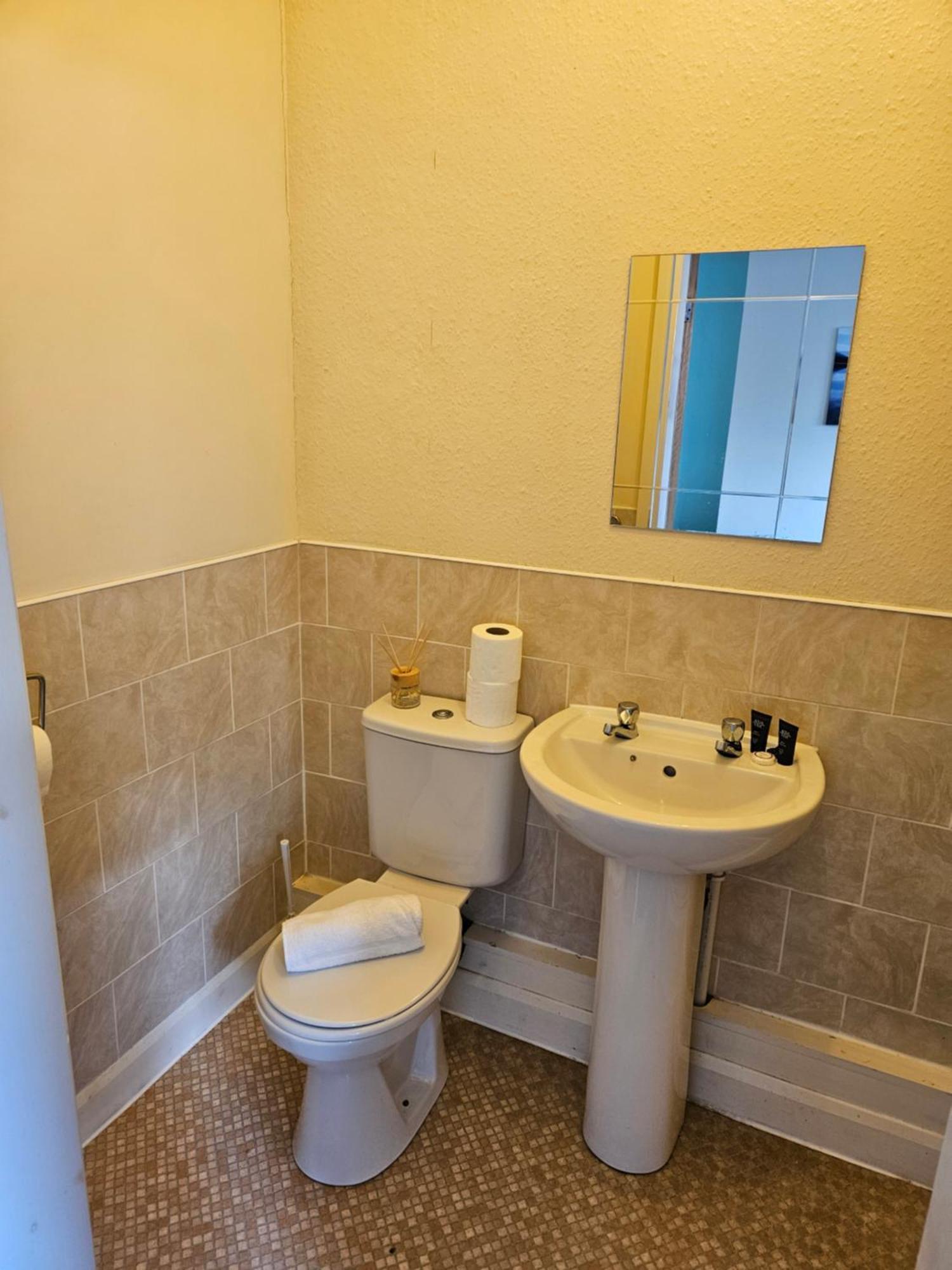 Budget Double Room,1565662168:JPEG