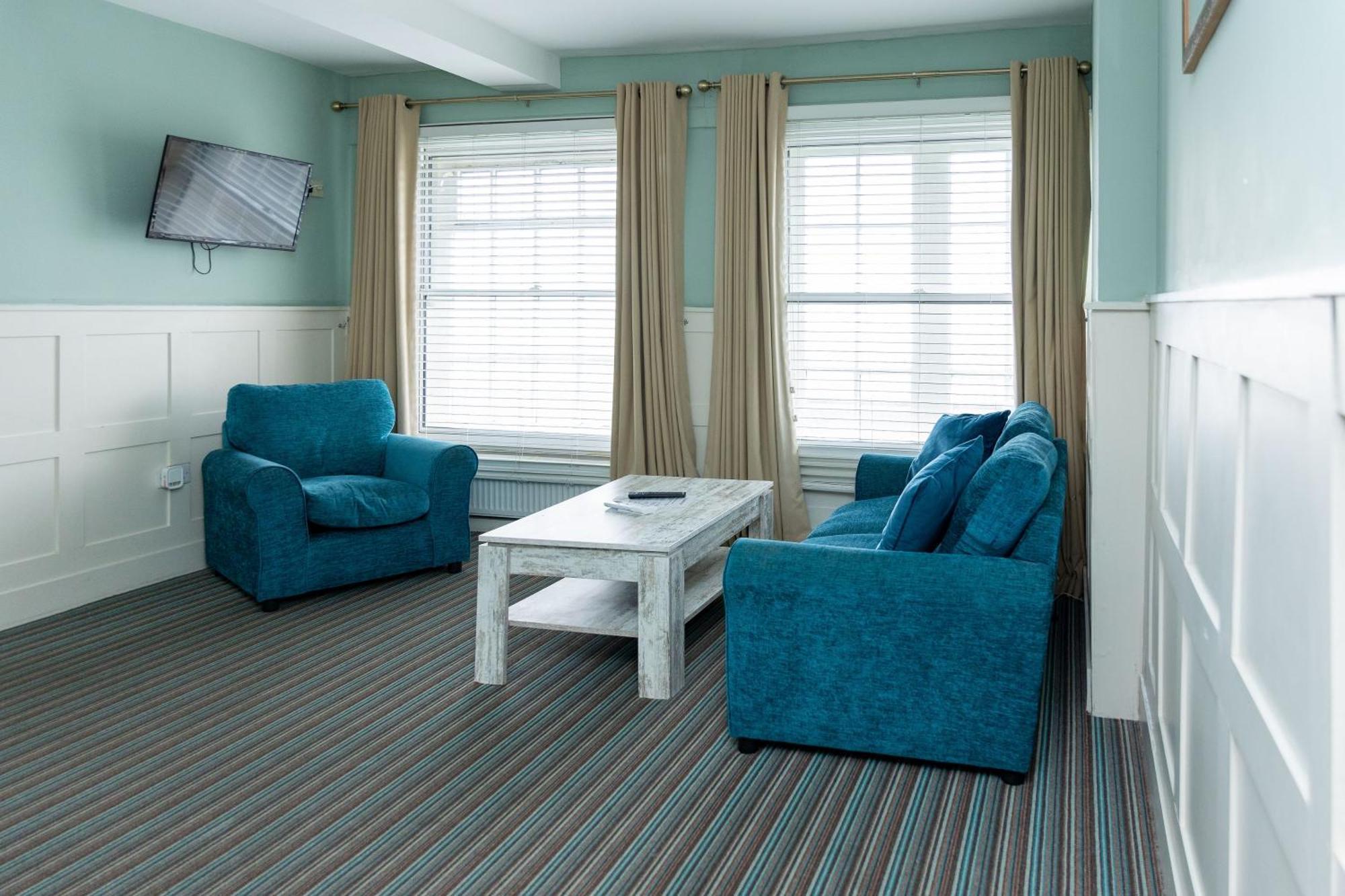 Bernadette Suite,1525894267:JPEG