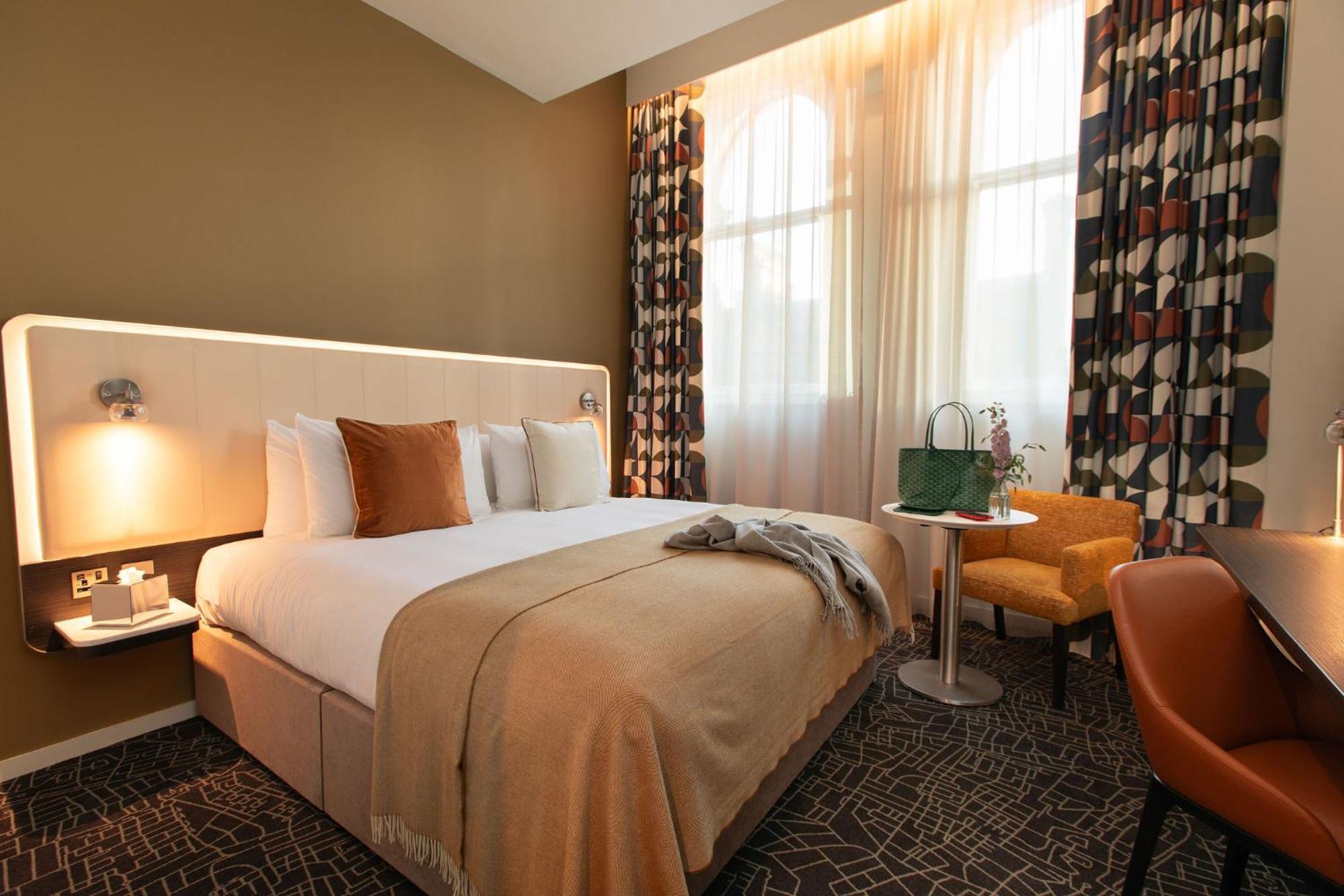 Classic Double Room,1536003160:JPEG