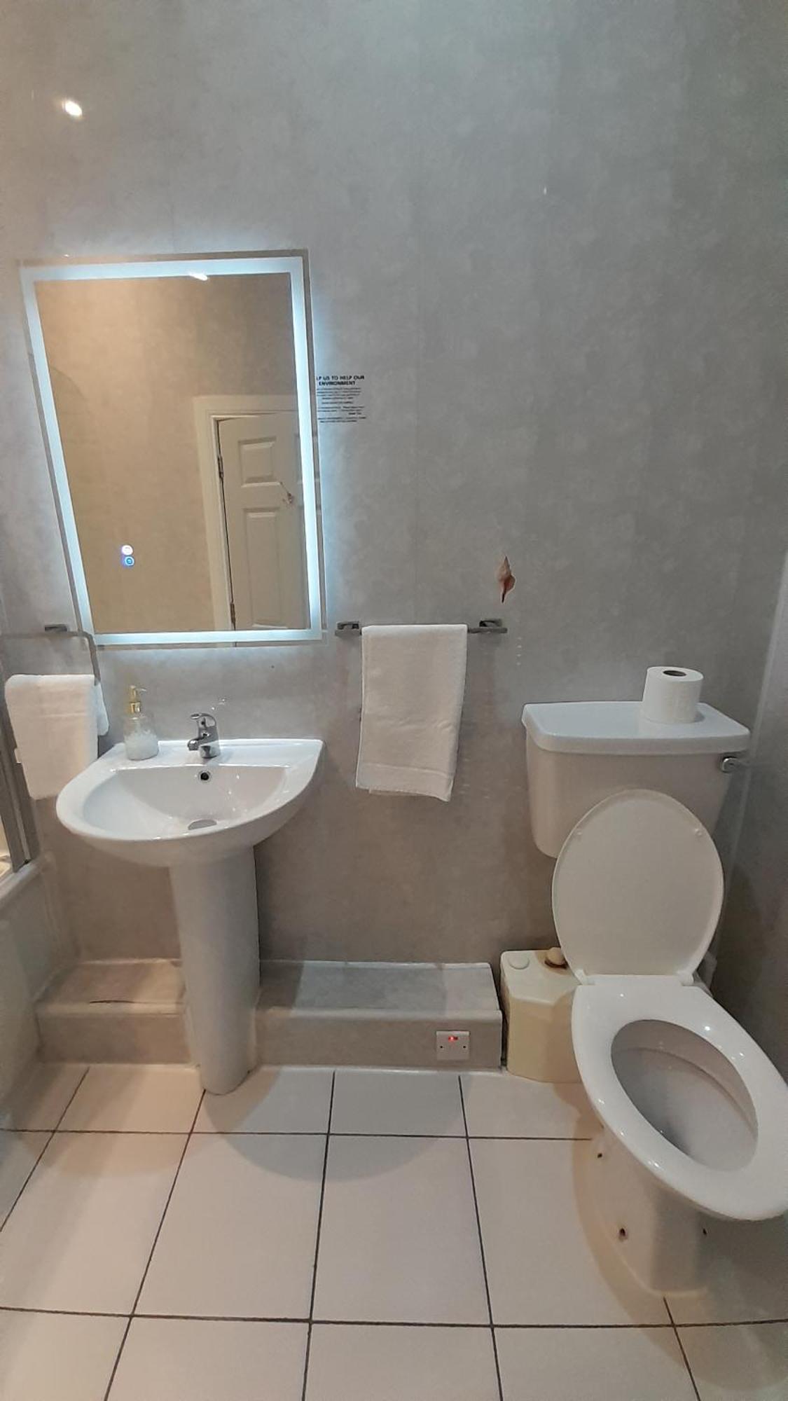 Deluxe Double Room with Sea View,1539727702:JPEG