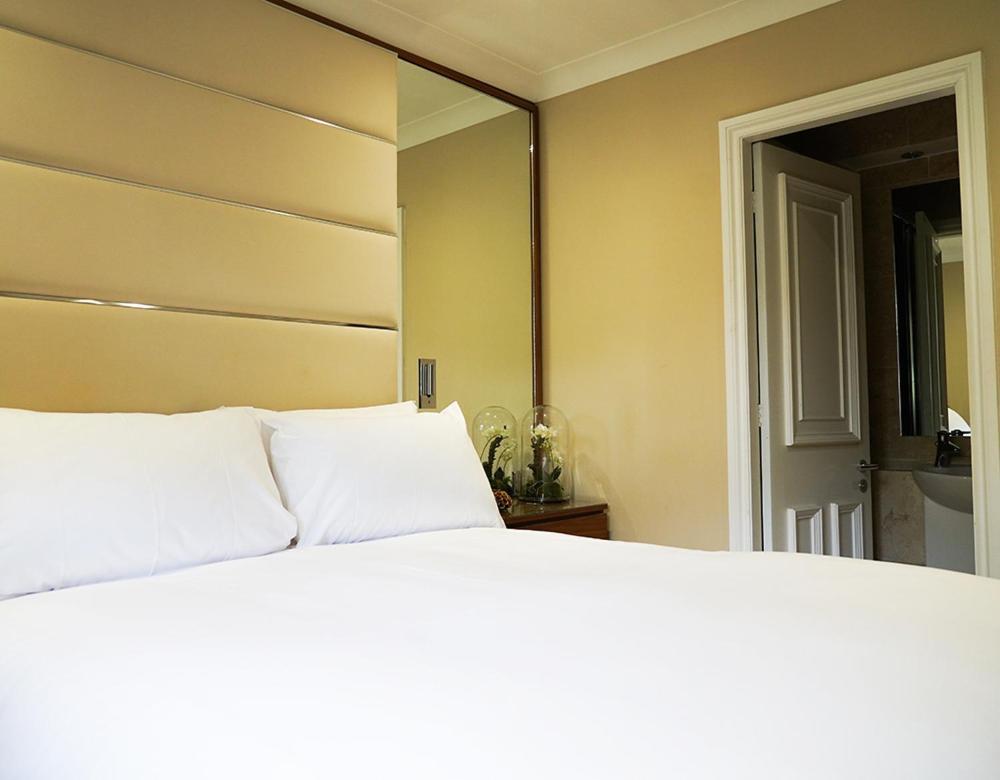 Double Room with Private Bathroom,1593981965:JPEG