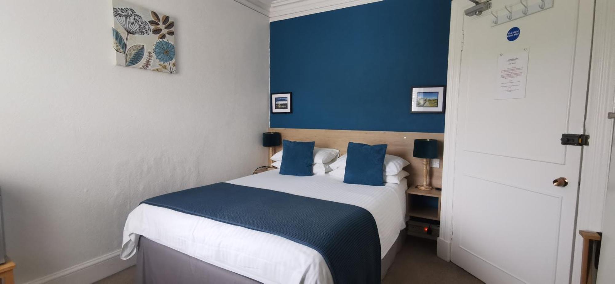 Double Room,1542764341:JPEG