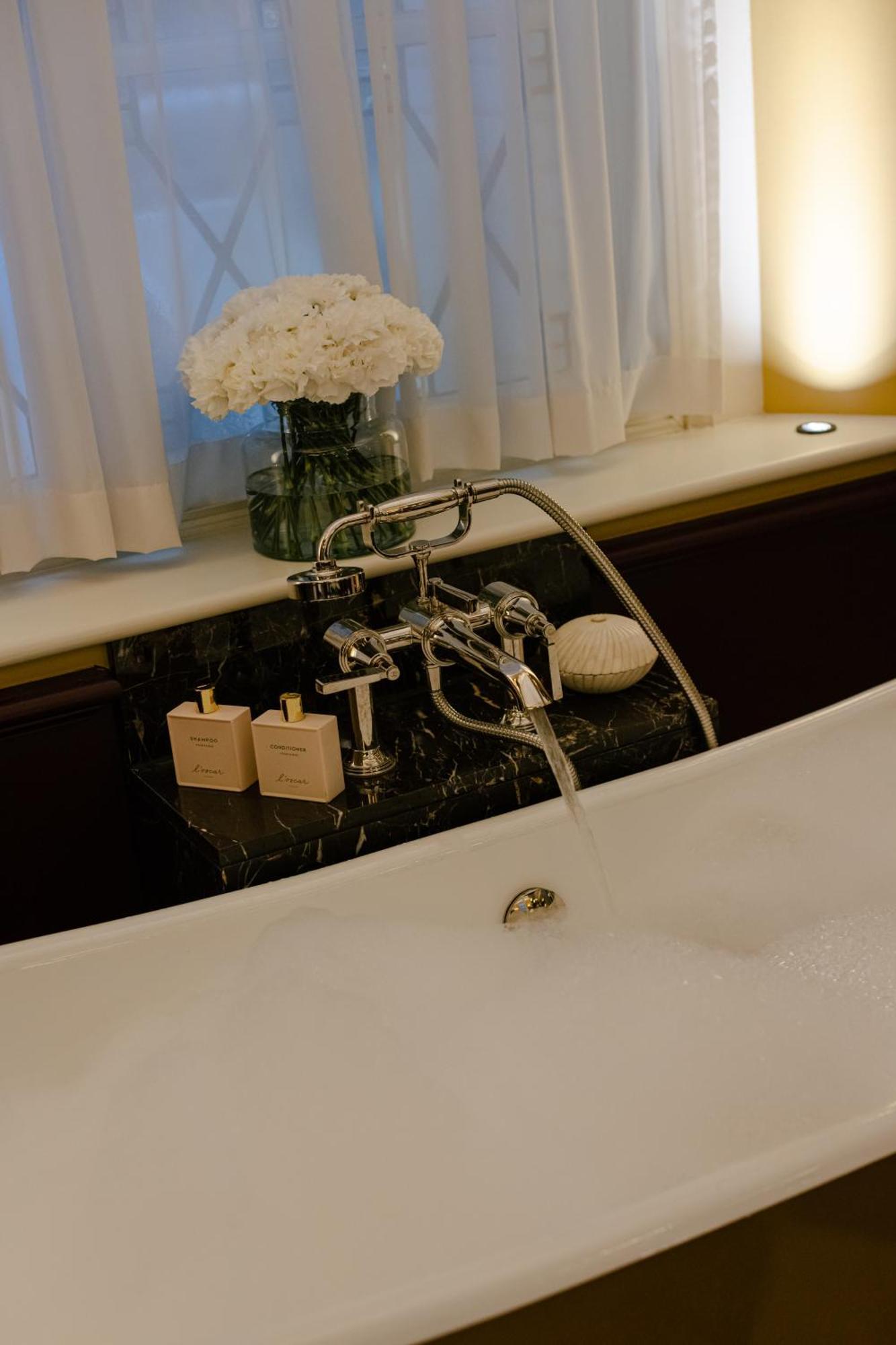 L'oscar Suite,1543961206:JPEG