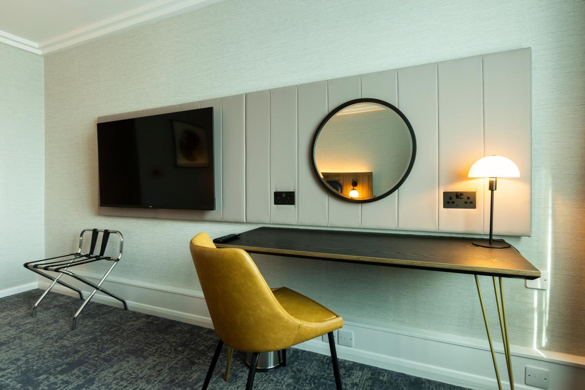 Premium Super King Room