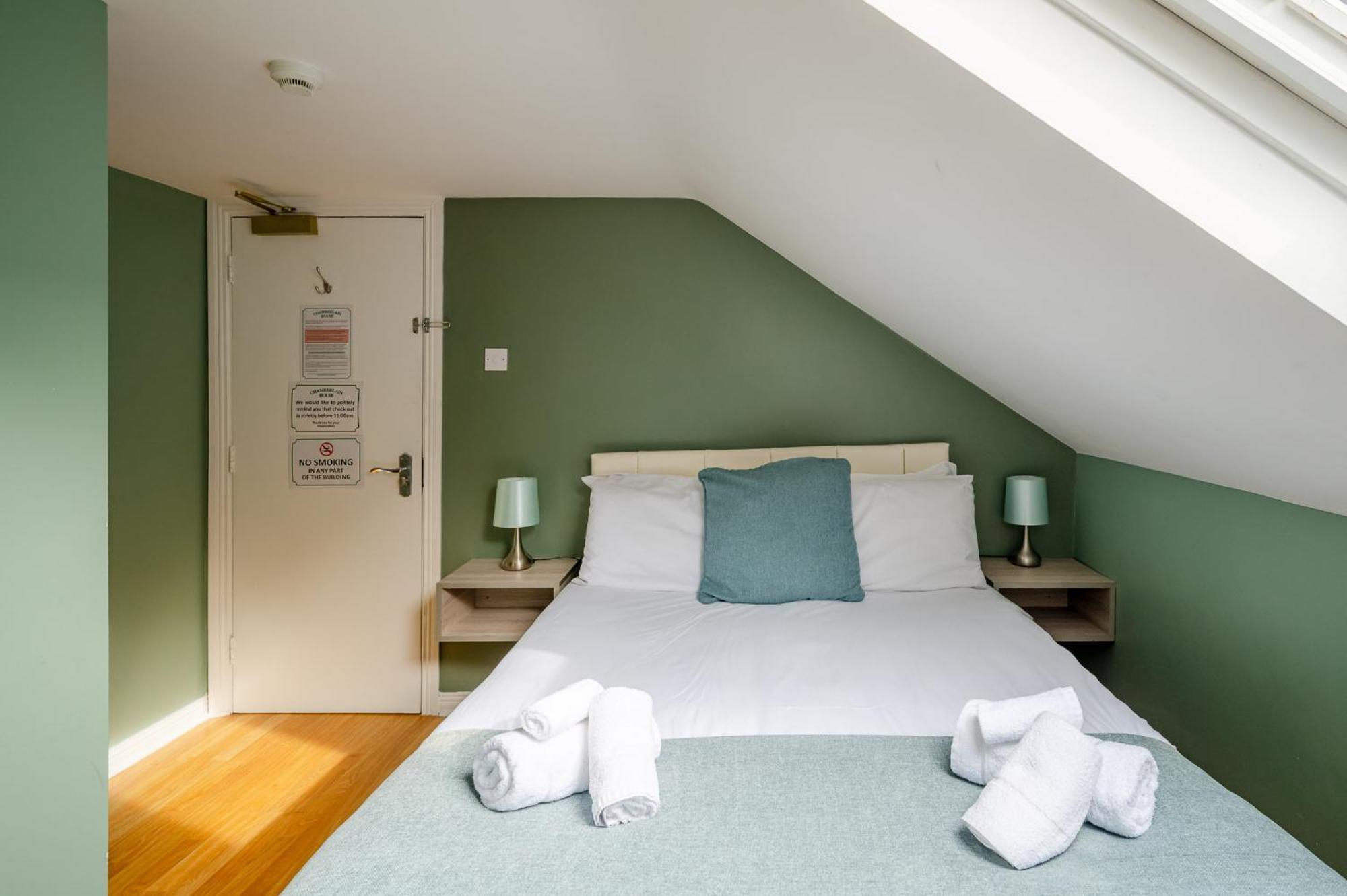 Double Room,1545700084:JPEG