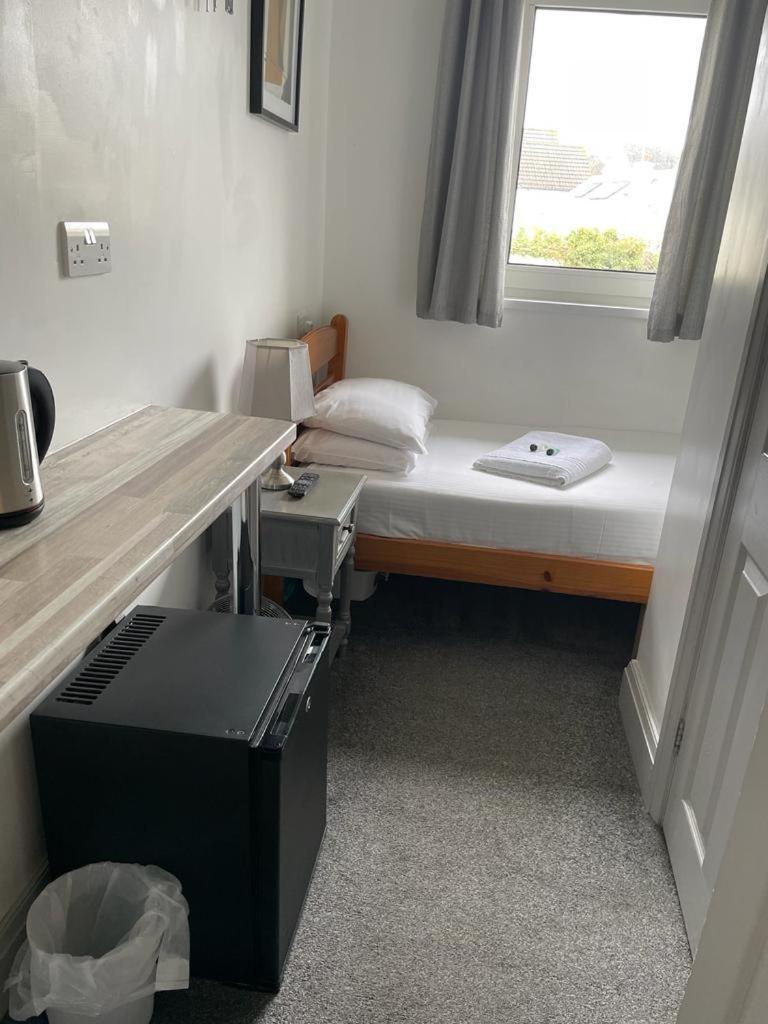 Single Room Bathroom,1033328885:JPEG