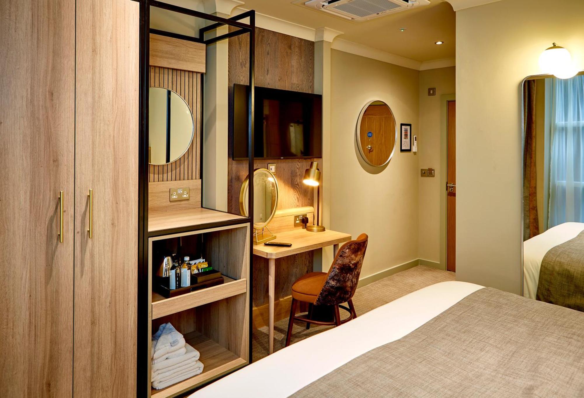Superior Double or Twin Room,1547266924:JPEG
