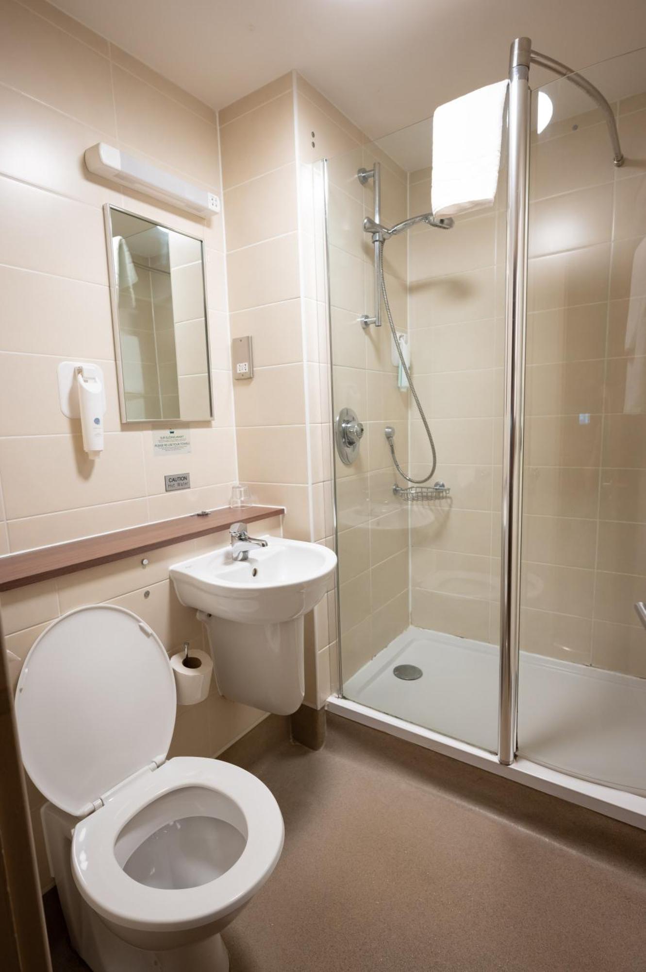 Small Double Room,1552053769:JPEG