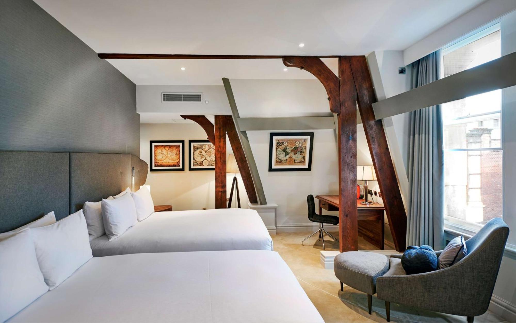 Deluxe Queen Room with Two Queen Beds,1552496329:JPEG