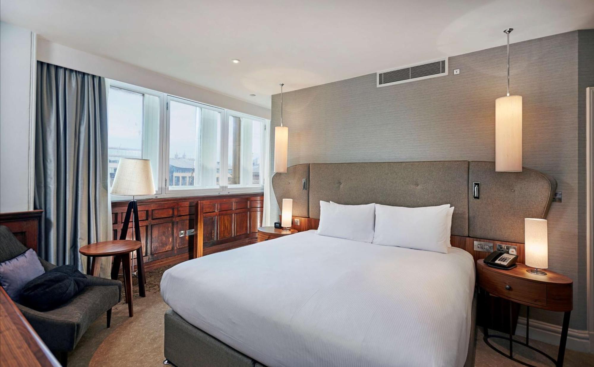 King Guest Room,1552496164:JPEG