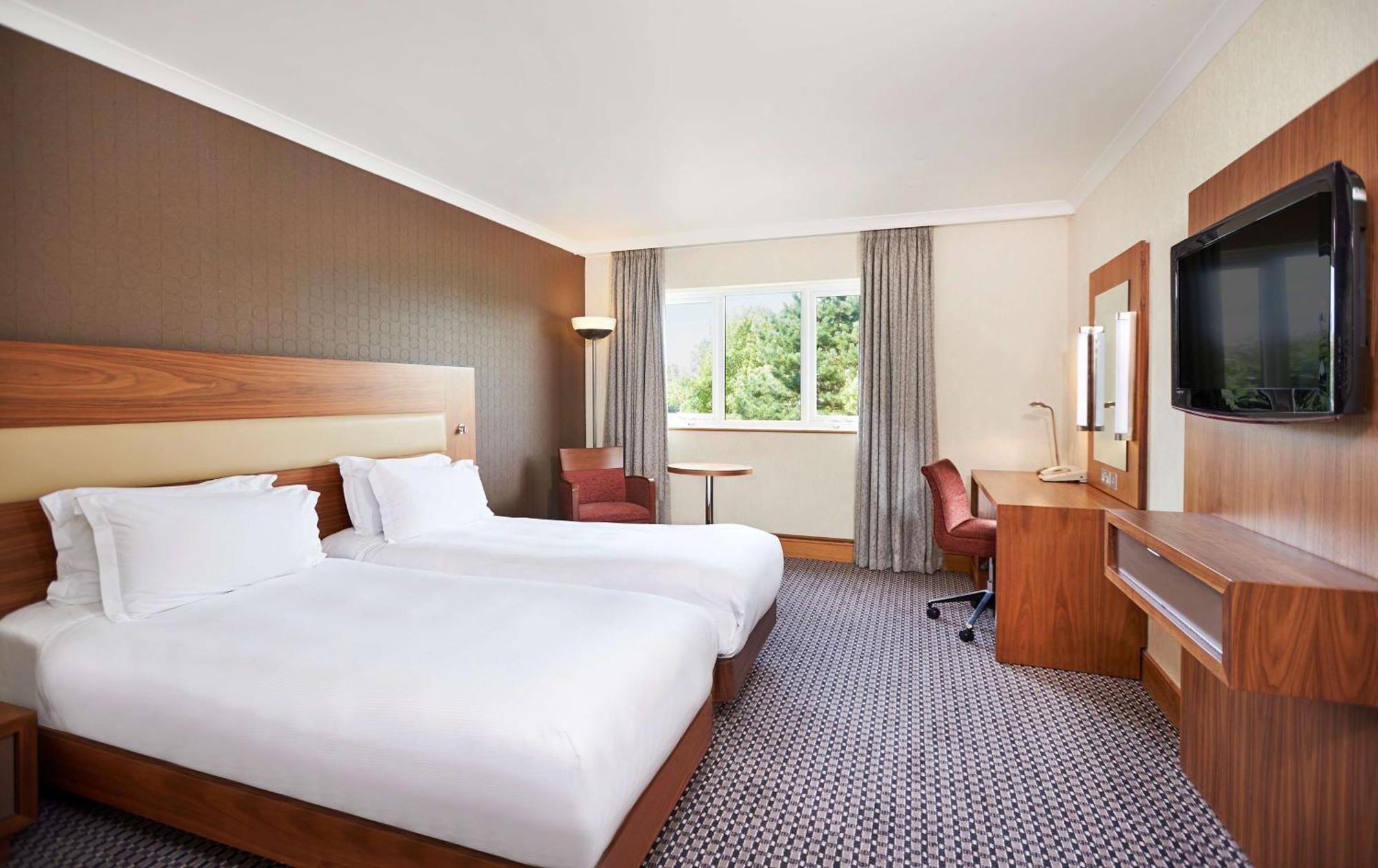 Twin Room,1552607875:JPEG