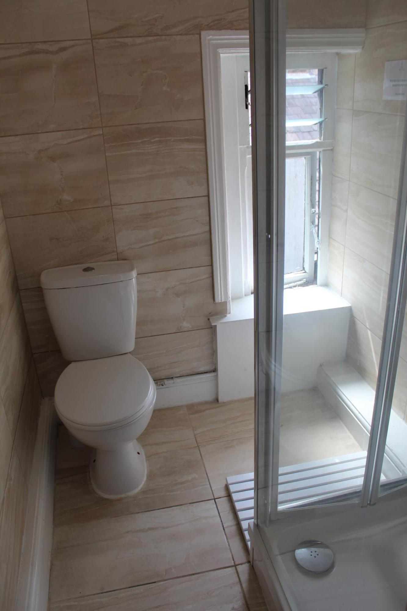 Twin Room with Shared Bathroom