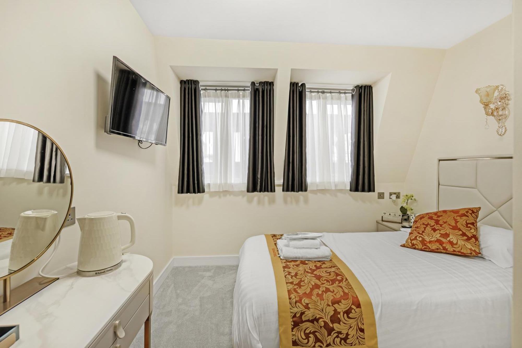 Deluxe Single Room,1553787145:JPEG