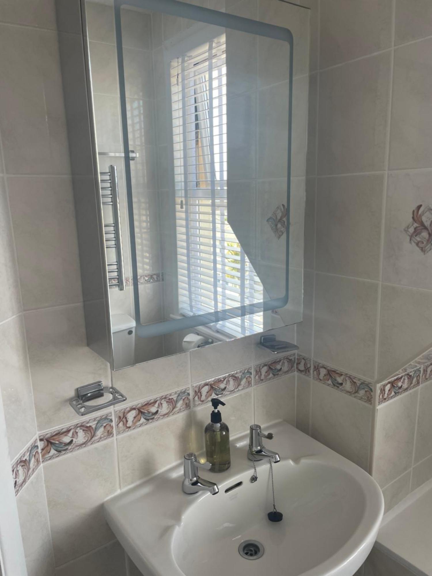 Deluxe Double Room,1554326959:JPEG