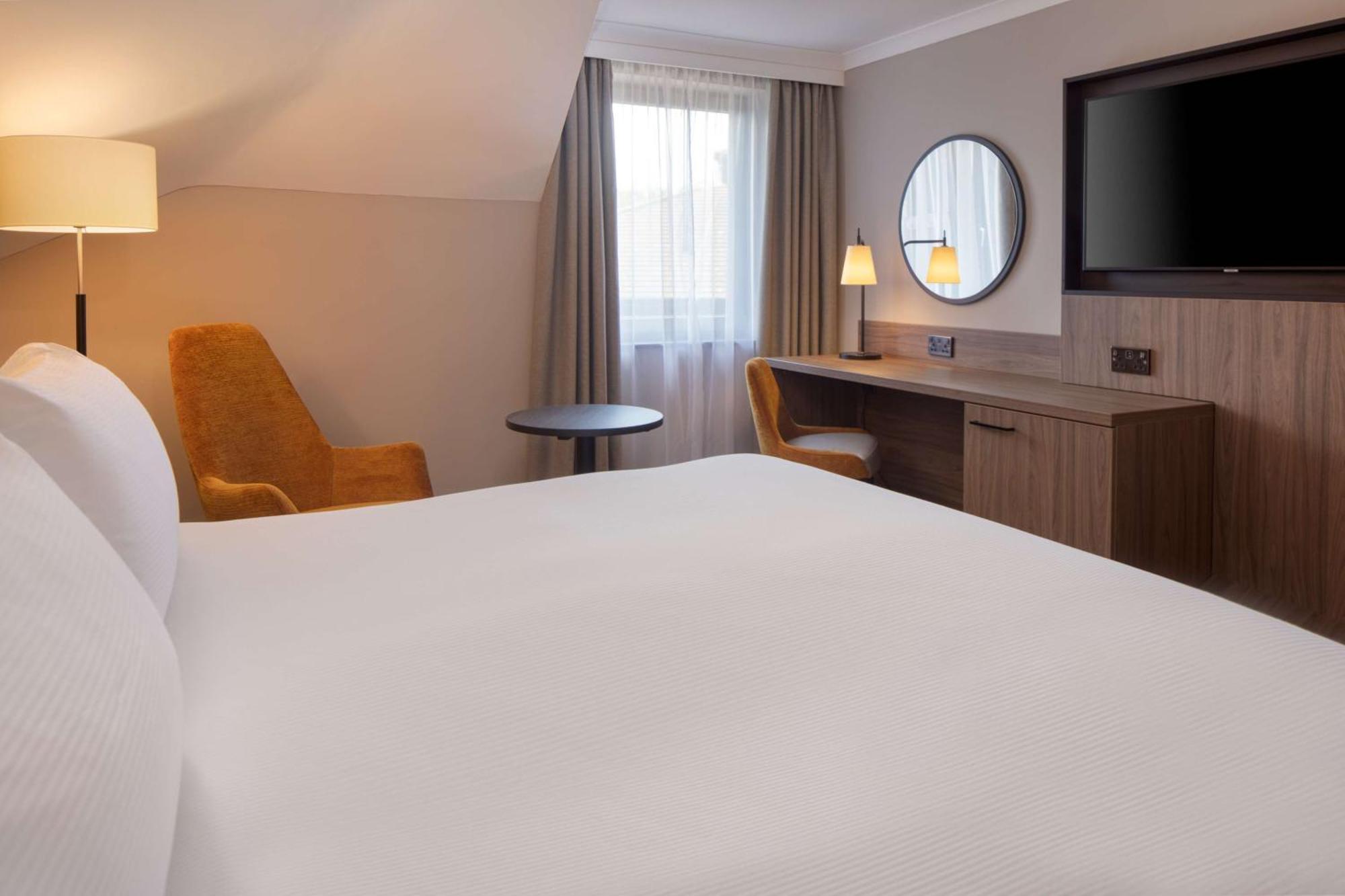 Deluxe King Room,1557406831:JPEG