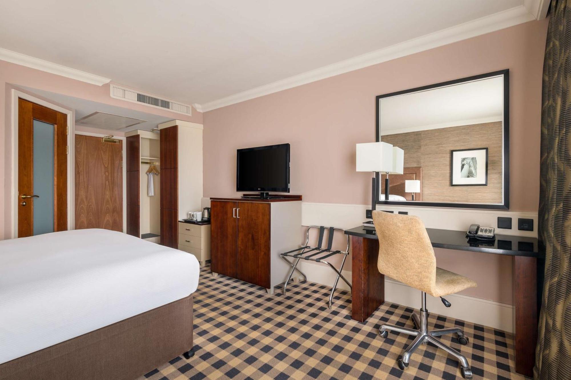 King Guest Room