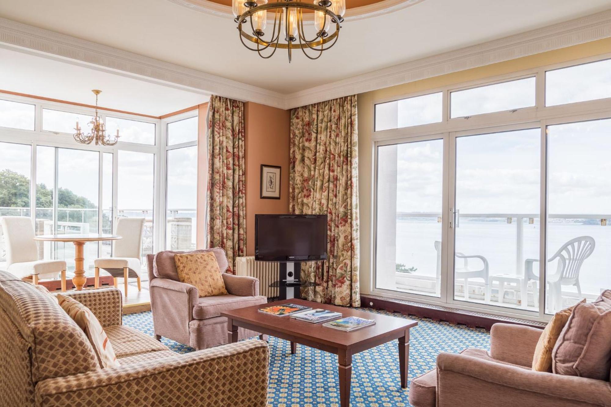 Deluxe Suite - No balcony access,1571268635:JPEG