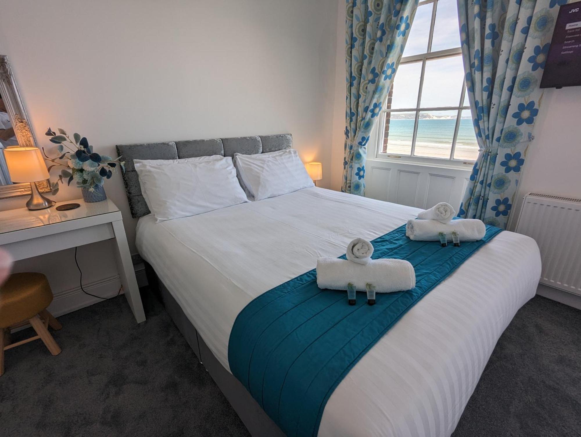 Triple Room with Sea View